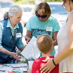 Images of volunteers